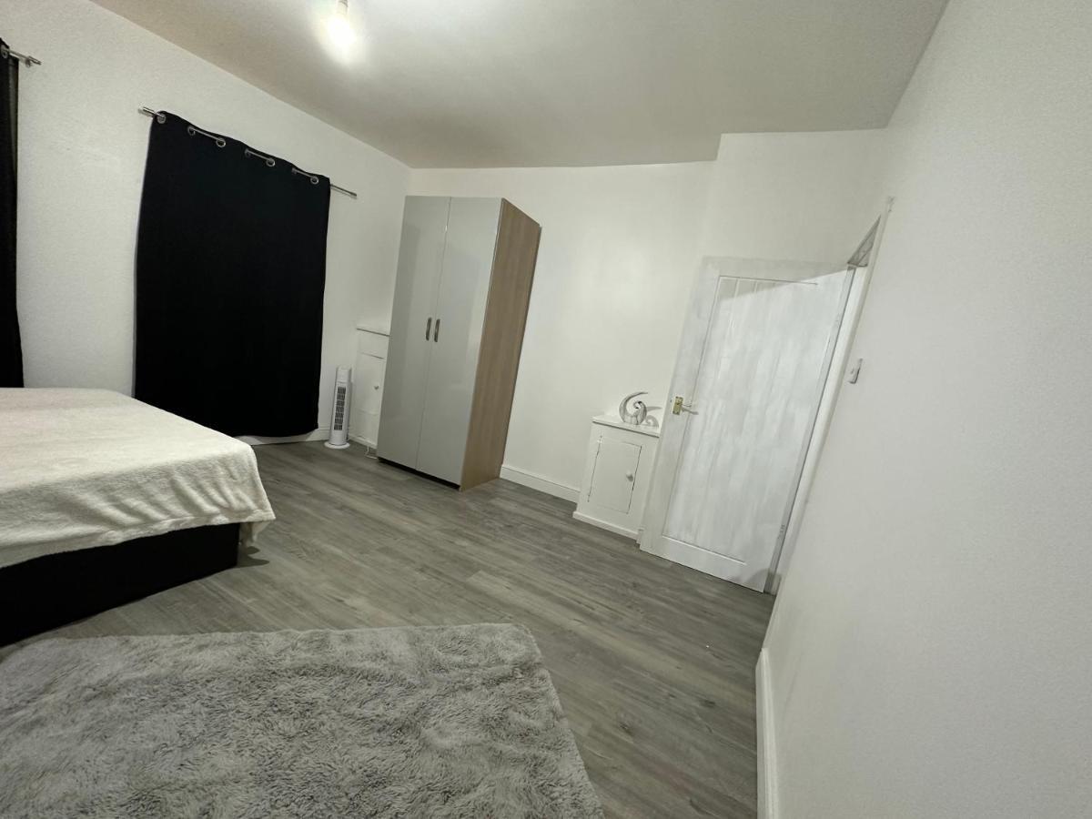 Luxury Apartment On Anfield Liverpool Exterior photo